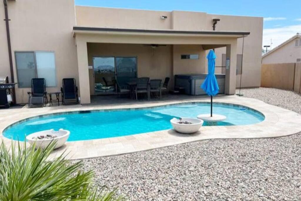 לייק הבאסו סיטי Havasu Retreat! Pool, Spa, Gym & View מראה חיצוני תמונה